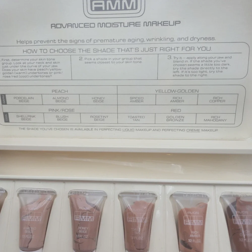 Vintage Avon AMM Advanced Moisture Makeup Demonstrator w Foundation Shade Kit Av